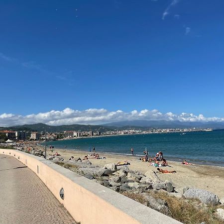 Summer Vado Ligure Exterior photo